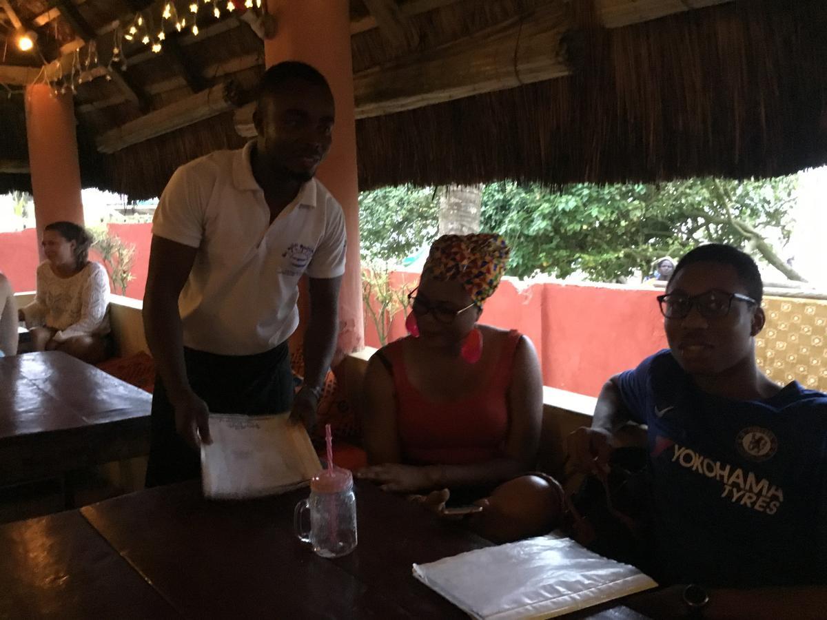 Big Milly'S Backyard Kokrobite Exterior foto