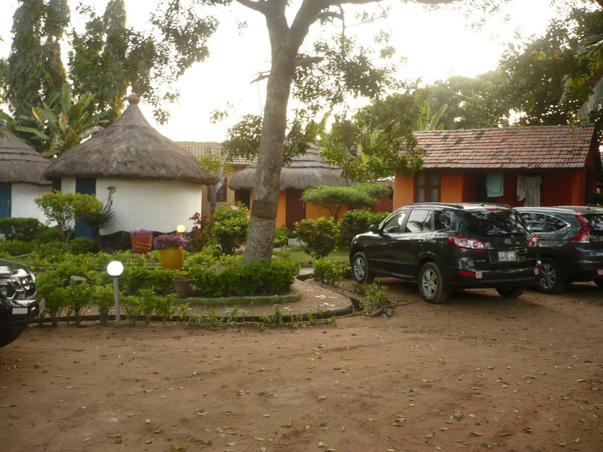 Big Milly'S Backyard Kokrobite Exterior foto