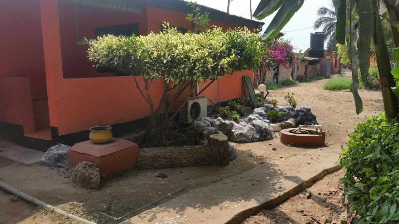 Big Milly'S Backyard Kokrobite Exterior foto