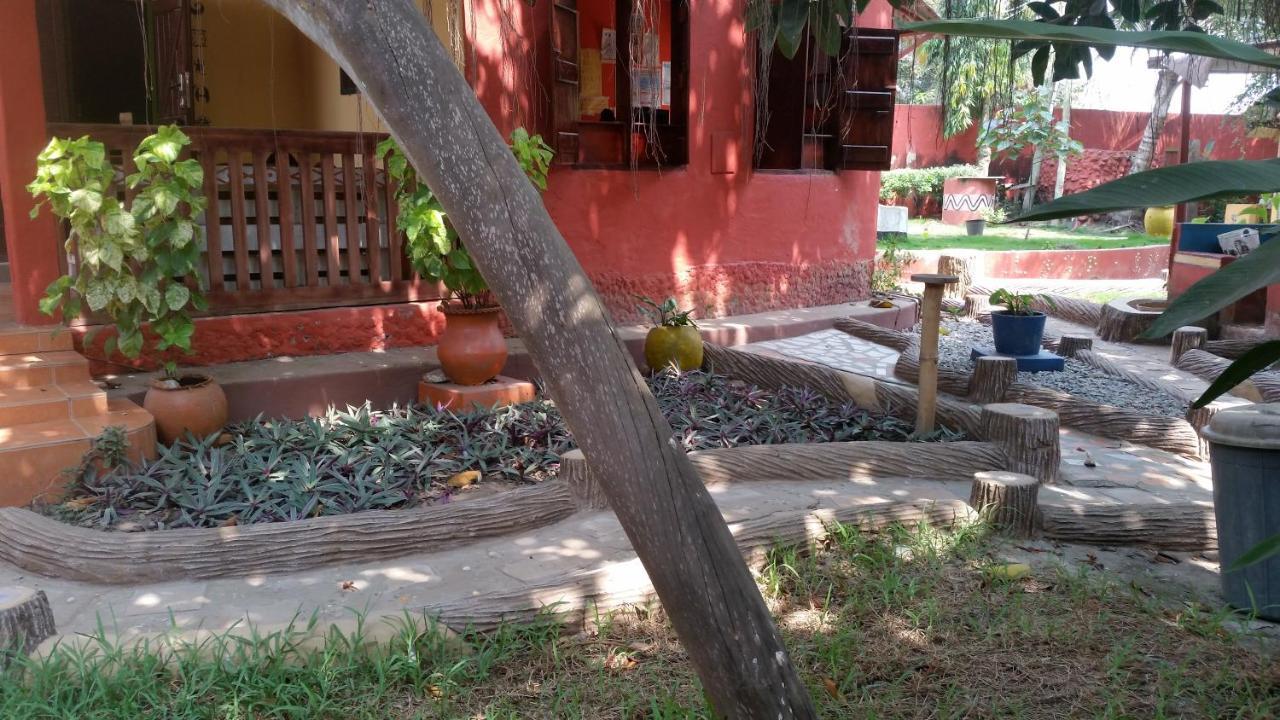 Big Milly'S Backyard Kokrobite Exterior foto