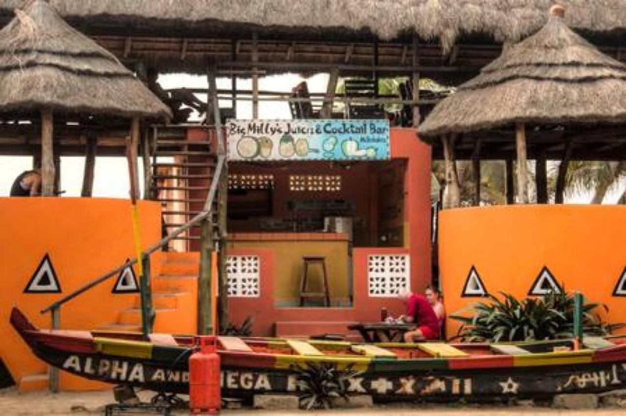 Big Milly'S Backyard Kokrobite Exterior foto